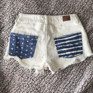 Distressed high waisted shorts